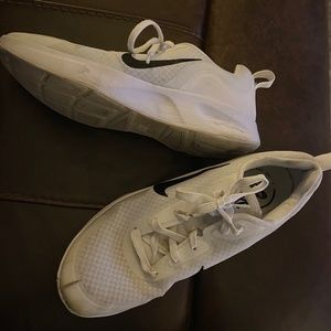 Women’s Nike sneakers size 10
